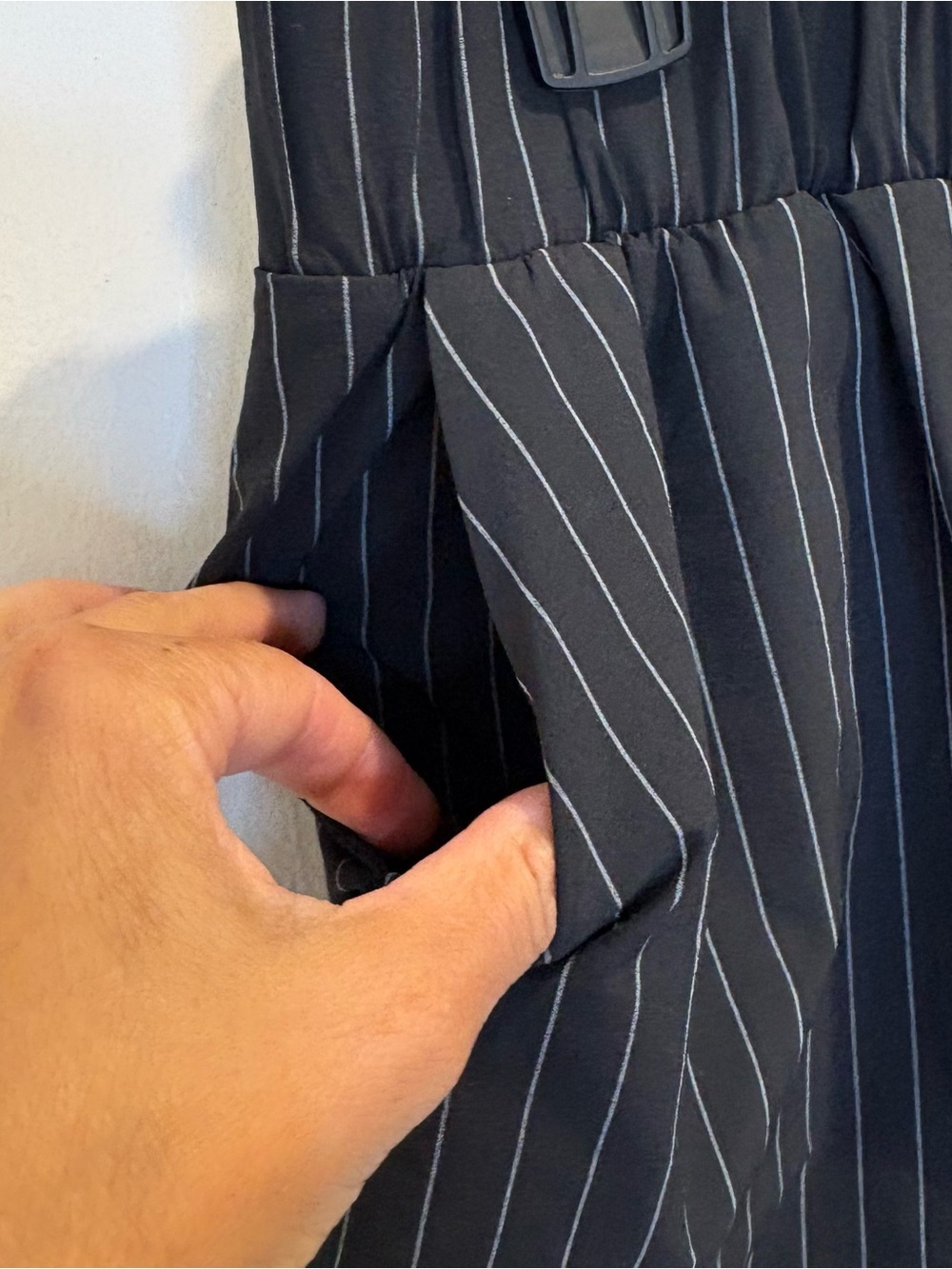 ALO Yoga RARE Pinstripe Daylight Mini Skirt Skort Black Titanium Medium - Picture 6 of 12